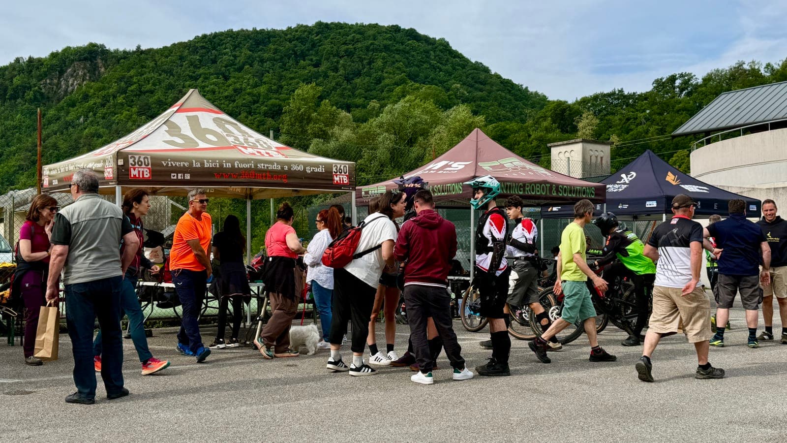 Riders gathered around the start area at Triveneto Vito d'Asio 2026.