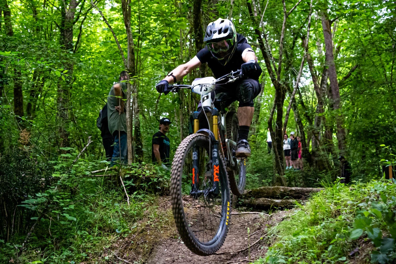 Filip racing through a wooded enduro section at Triveneto Vito d'Asio 2026.